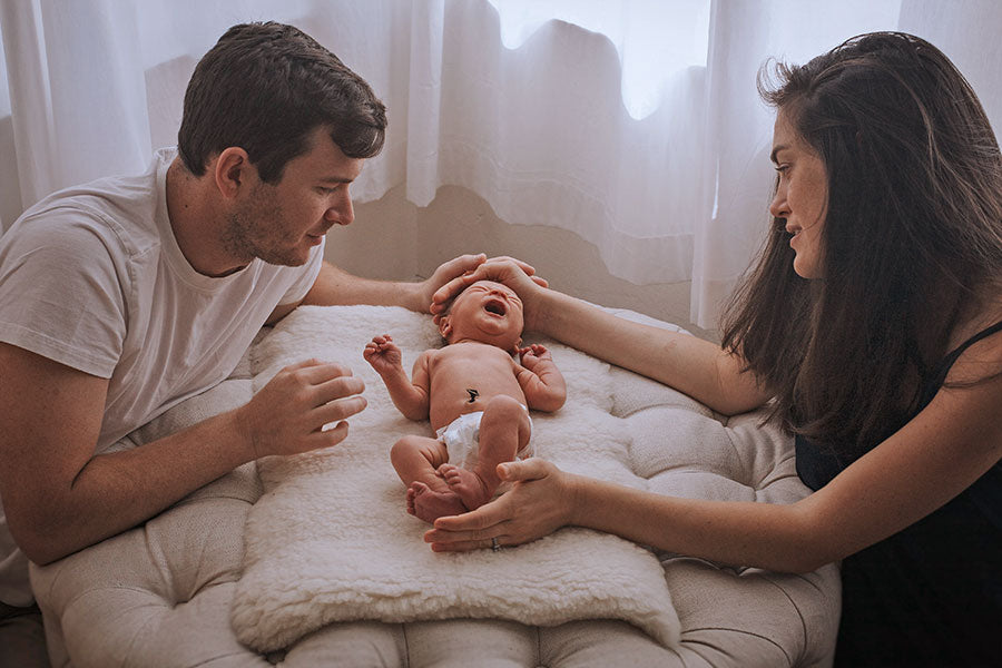 colic baby crying