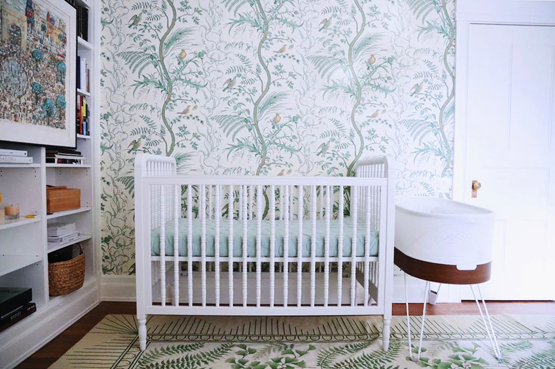 snoo-and-crib-in-nursery